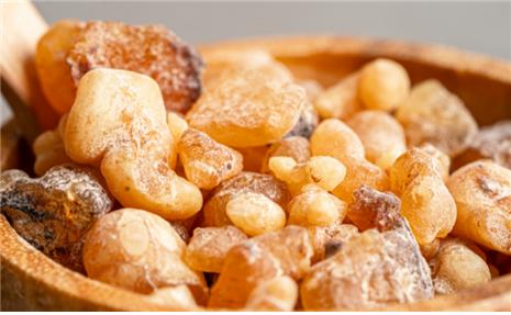 미르(몰약) 덩어리 이미지