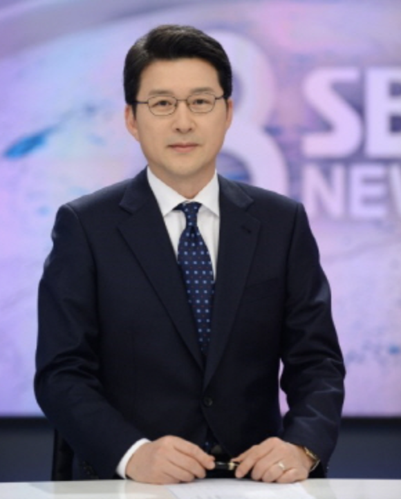 기자 신동욱