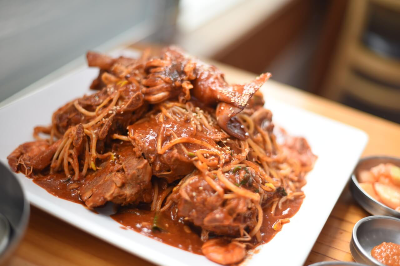 매콤 뼈찜 중