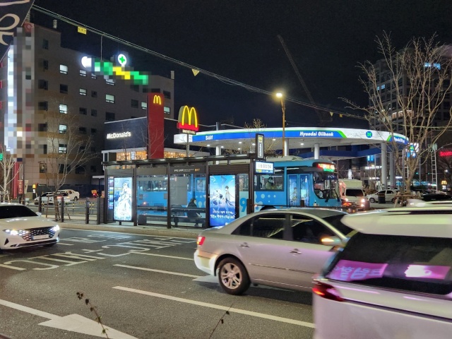버스정류장 사진