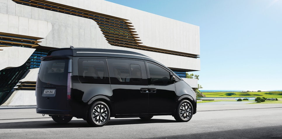 스타리아 라운지 하이브리드