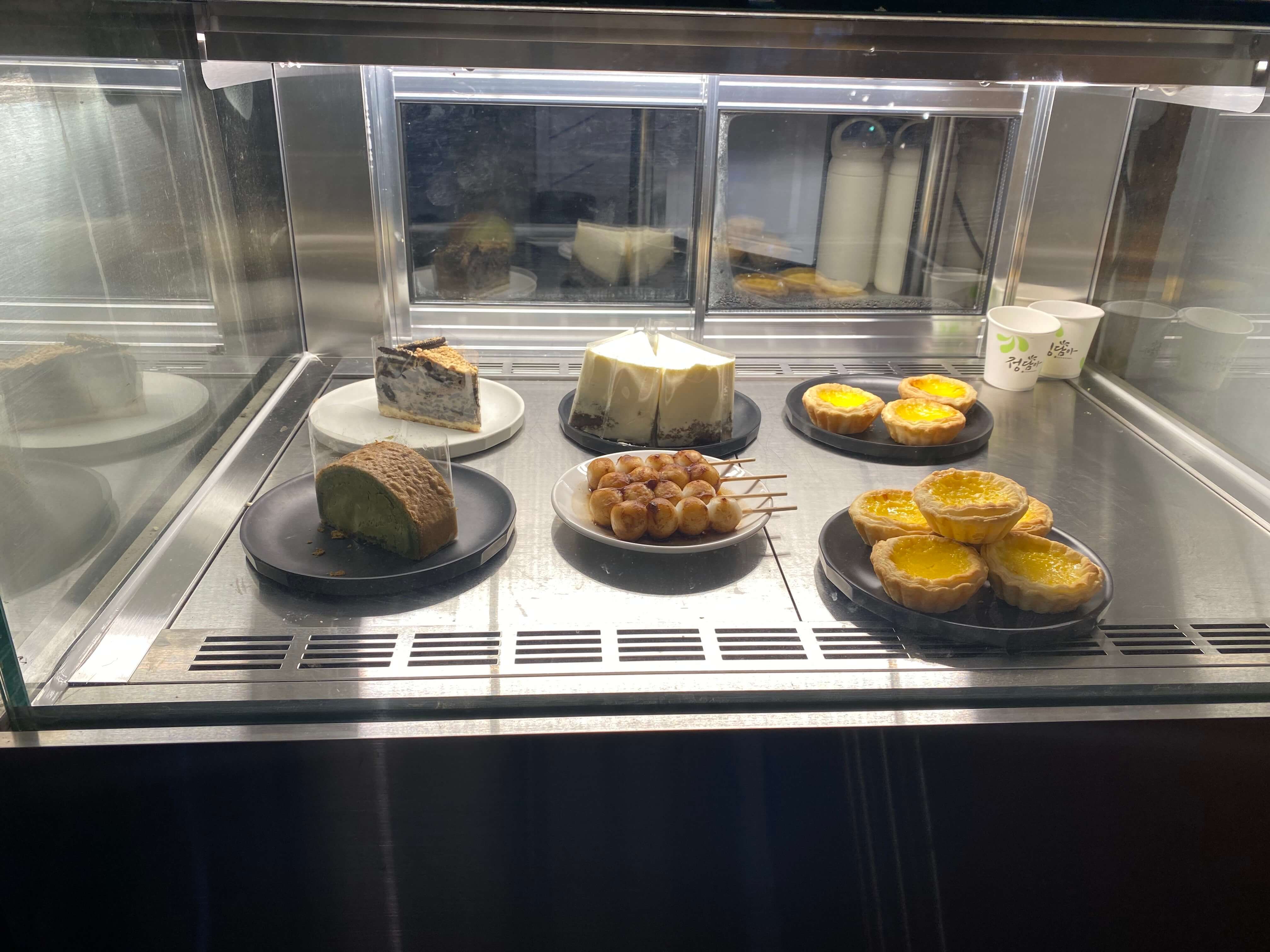 디저트-쇼케이스