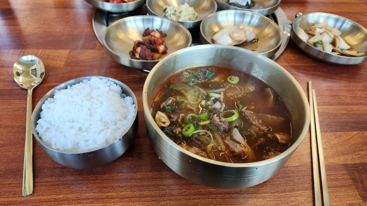 흰밥과-소고기국밥