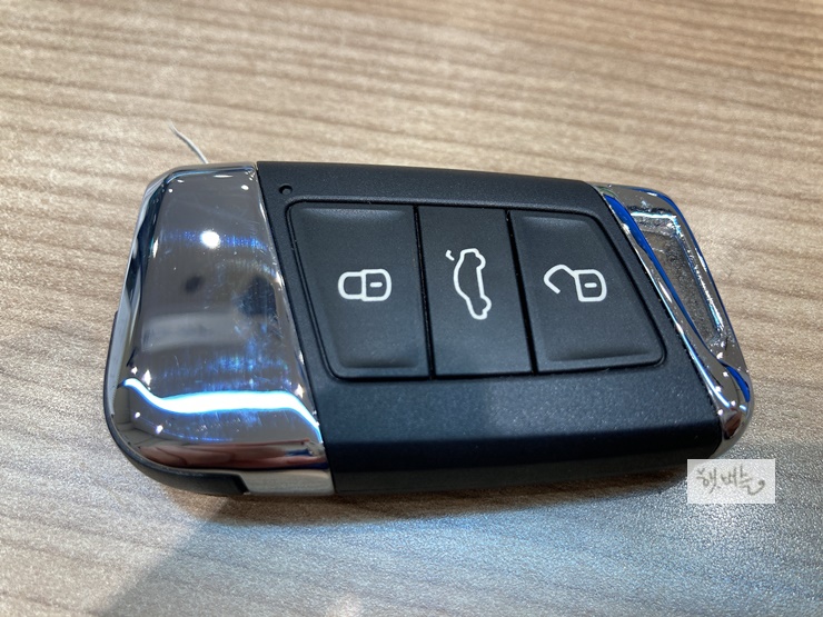 폭스바겐 신형 아테온, 파사트 GT 리모컨 전지 교환방법