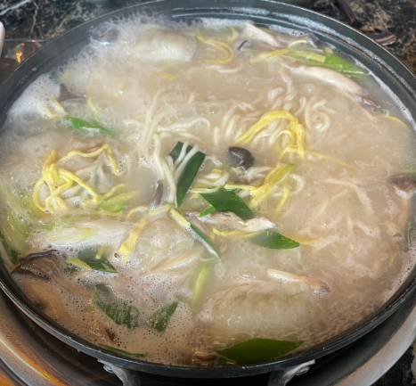 생방송 오늘N 인천 중구 한우사골 칼국수와 무한리필보쌈