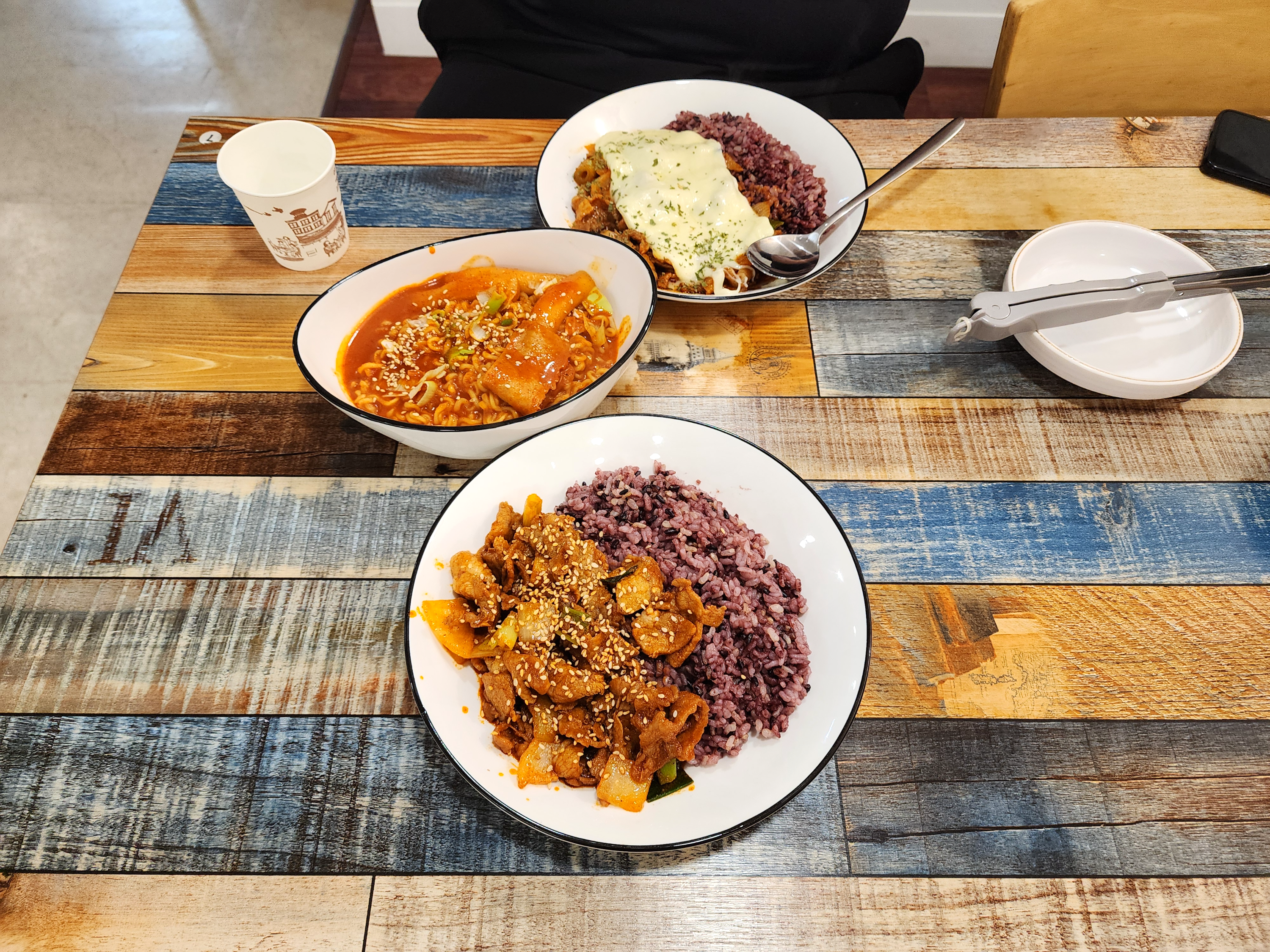 낭만떡볶이카페