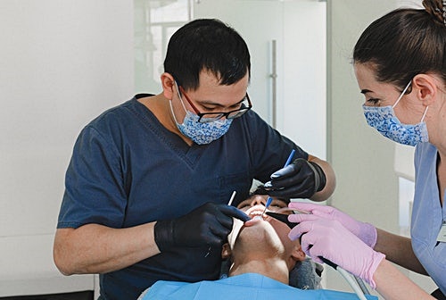 결론&#44; 임플란트 종류마다 가격차이가 과연 있을까?