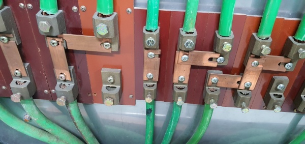 접지선이-연결된-단자