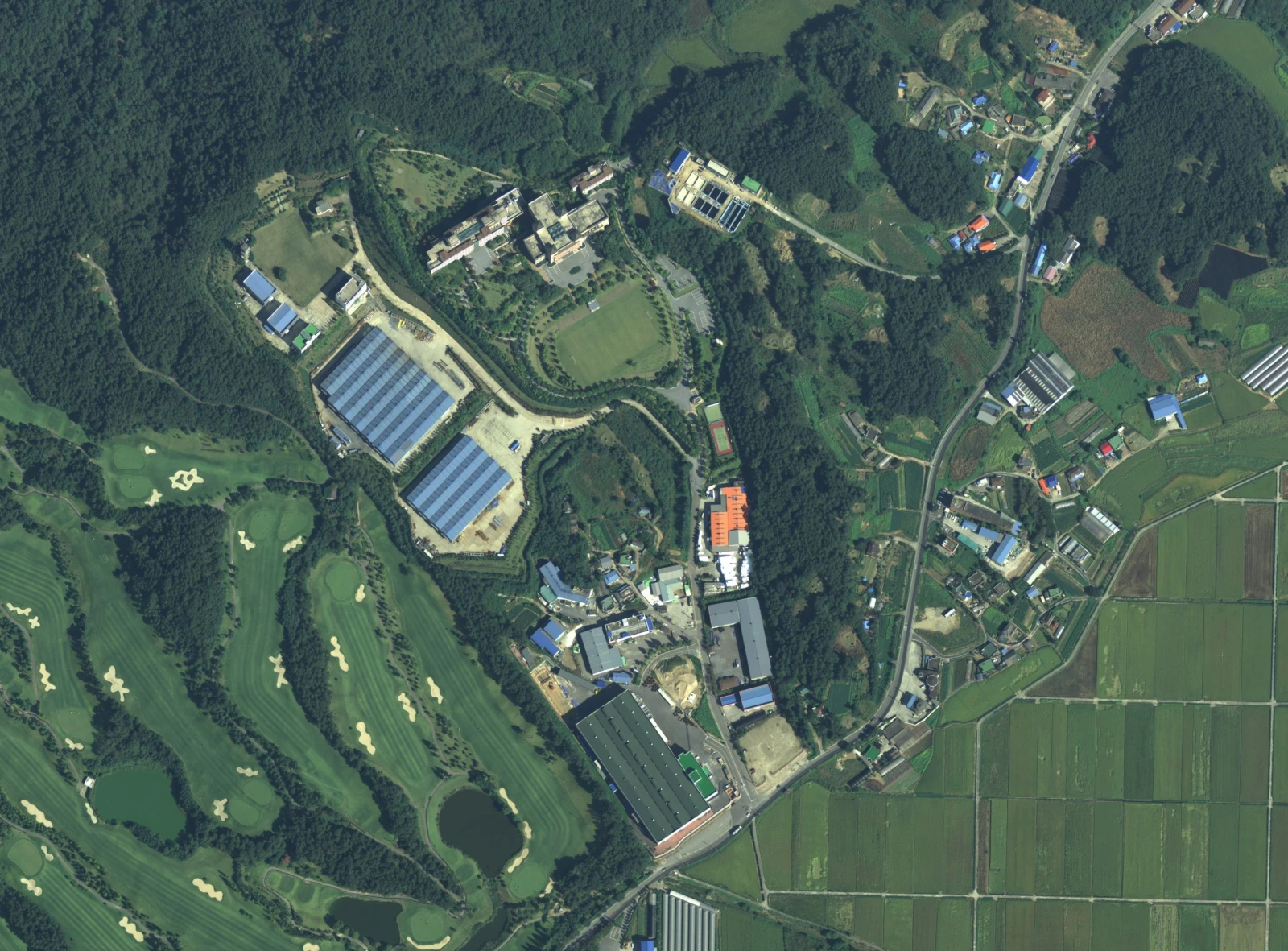 (주)삼정엔지니어링 1996.[교육연구시설] 천안 한라중공업 연수원 지구 부지조성 - 동남구 수신면