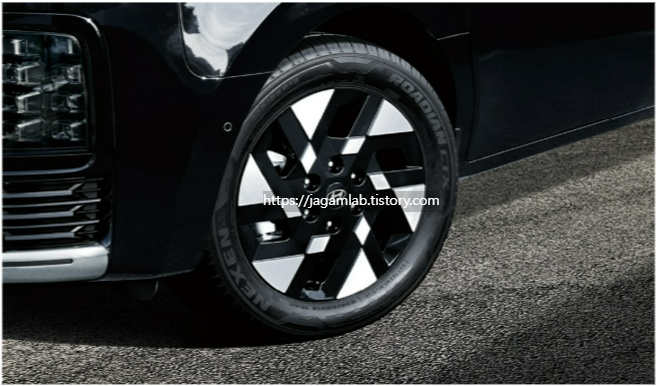 더 뉴 스타리아 라운지 18인치 알로이 휠, 타이어 규격