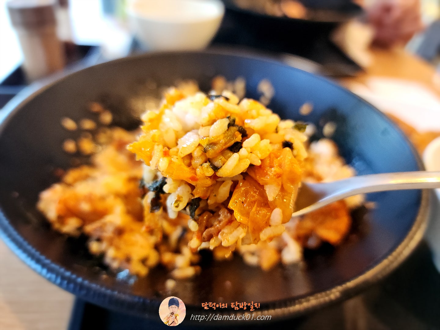 김치제육덮밥