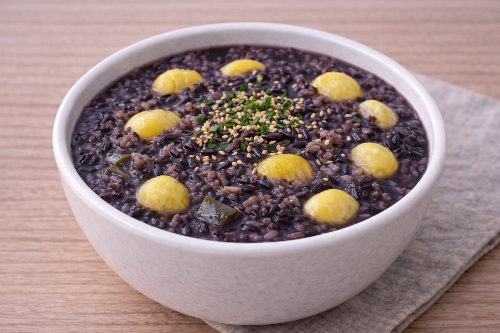 소고기 흑미 밤 죽 완성사진