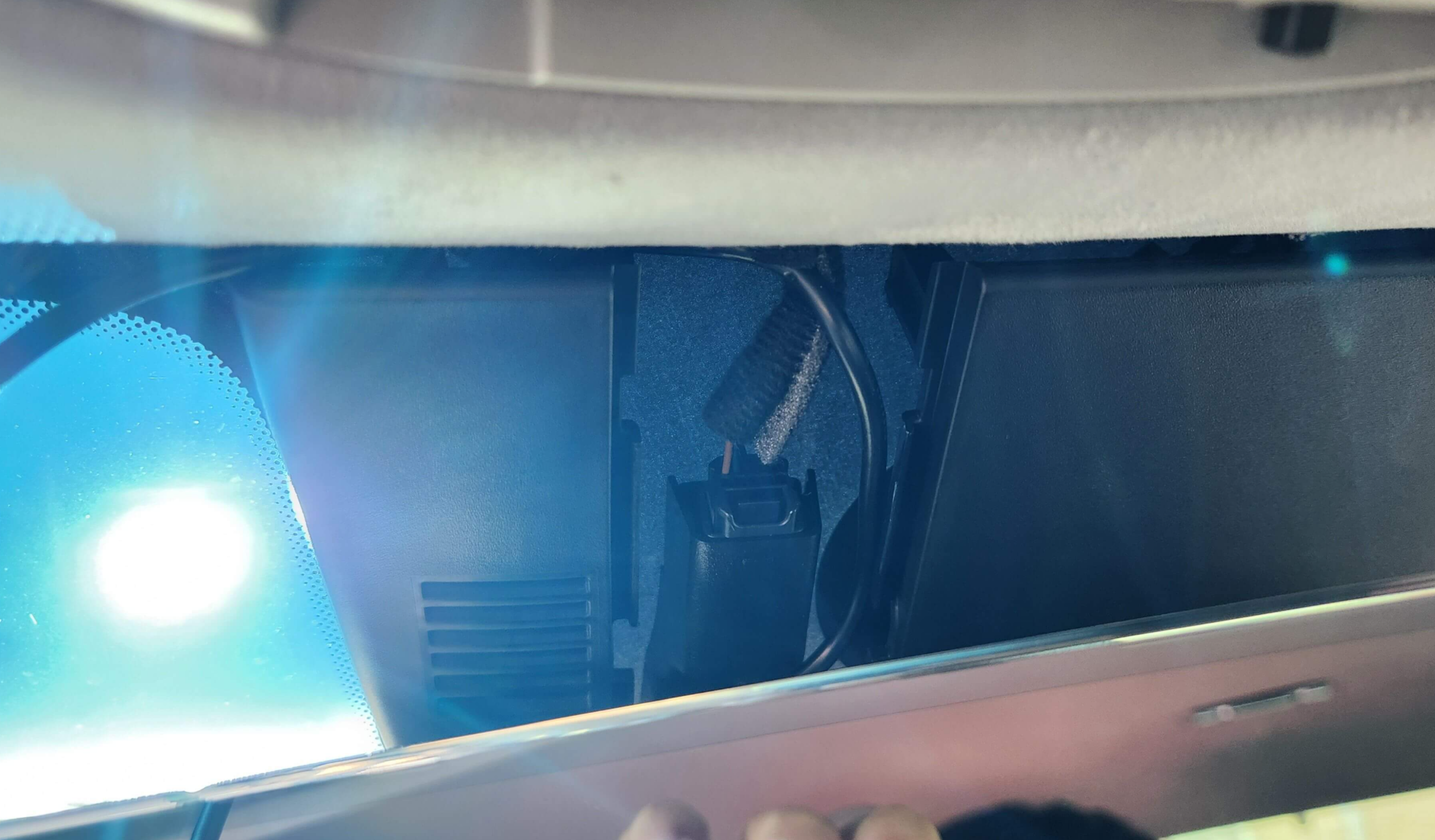 K8 룸미러 뒤 덮개탈거