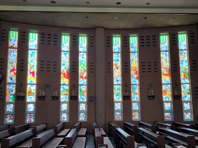 익산 영등소라성당 스테인드글라스