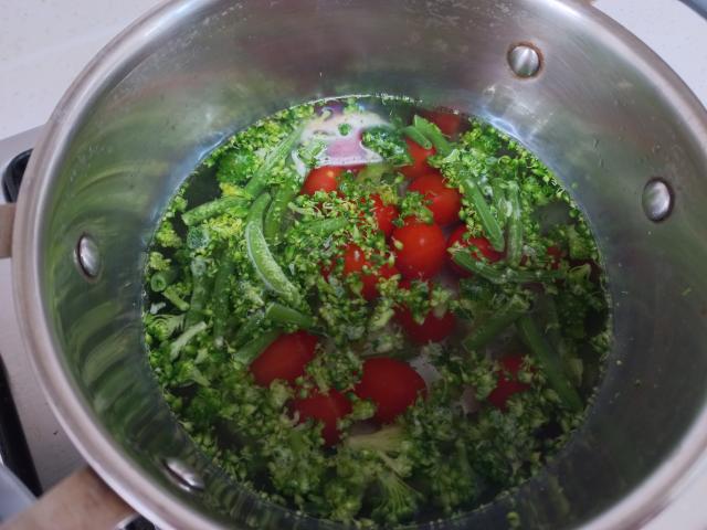 브로콜리, 콩대, 방물토마토