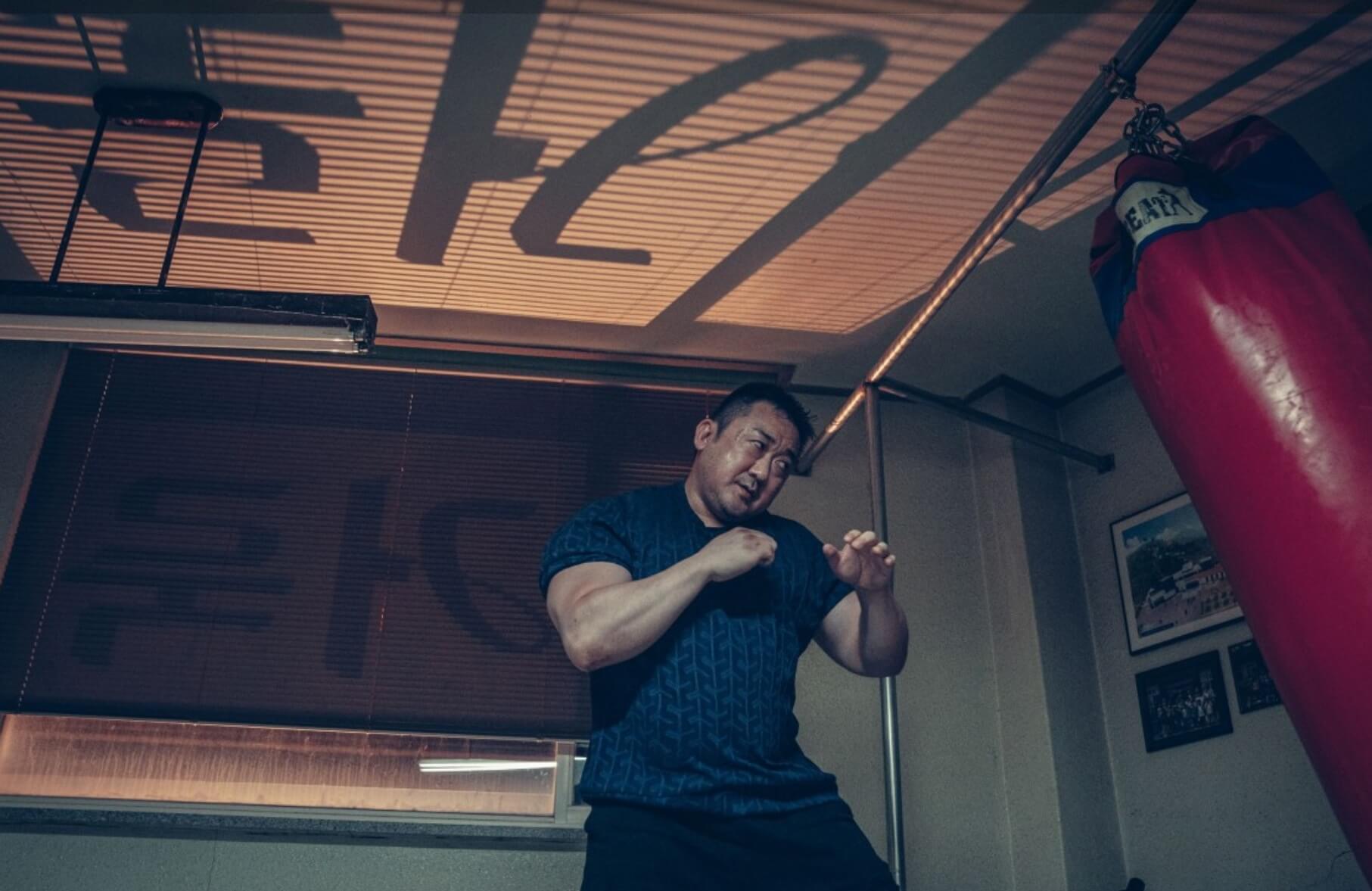 거룩한 밤 데몬 헌터스 출연진