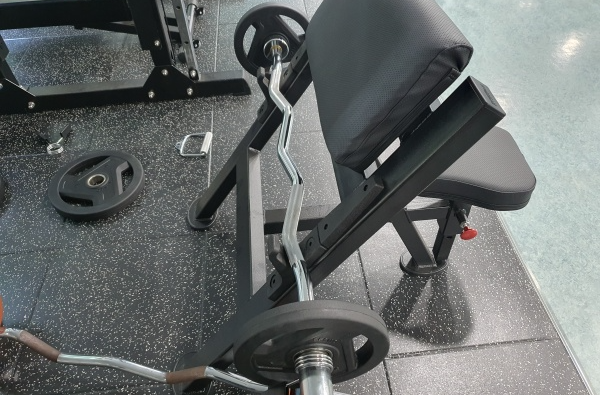 매트위에-헬스운동기구