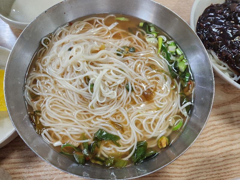 구리 24시 멸치국수