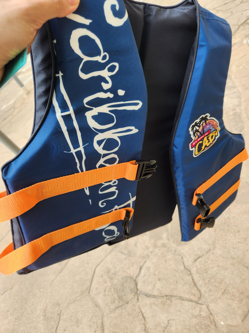 캐리비안베이 구명조끼