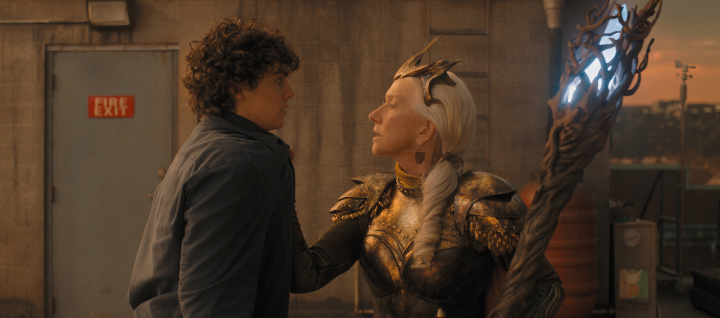 신에게붙잡힌샤잠