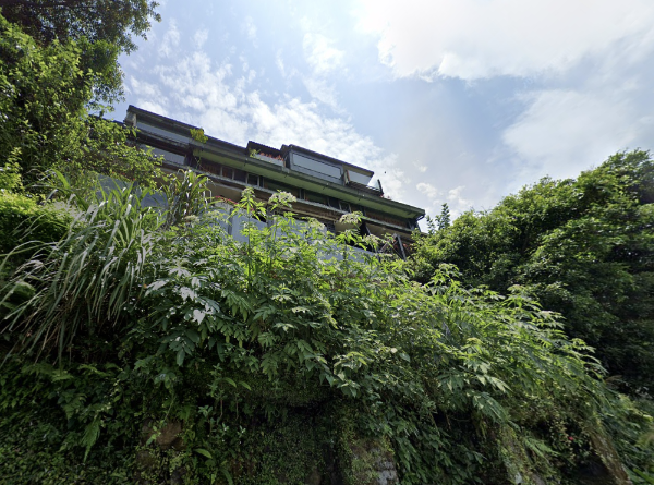 대만 지우펀: 야경과 맛집 및 숙소(윈저스 선라이트 한-구안,日光涵館民宿) 소개_비탈에 있는 호텔