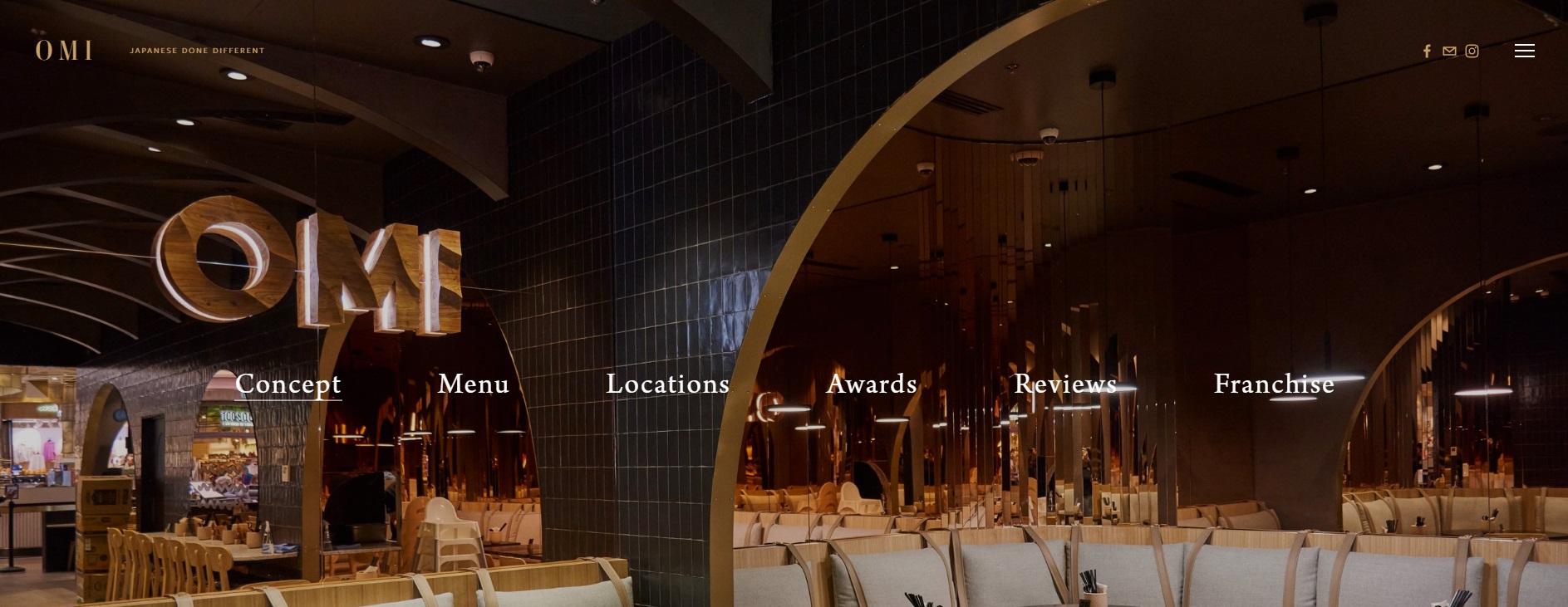 캔버라 센터 안에 있는 일식집 OMI