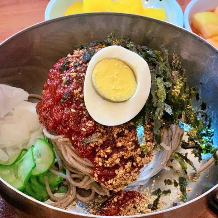백반기행 안재모 편 물 막국수 비빔막국수 들기름막국수 온면 소고기 편채 고양 원당 맛집 소개