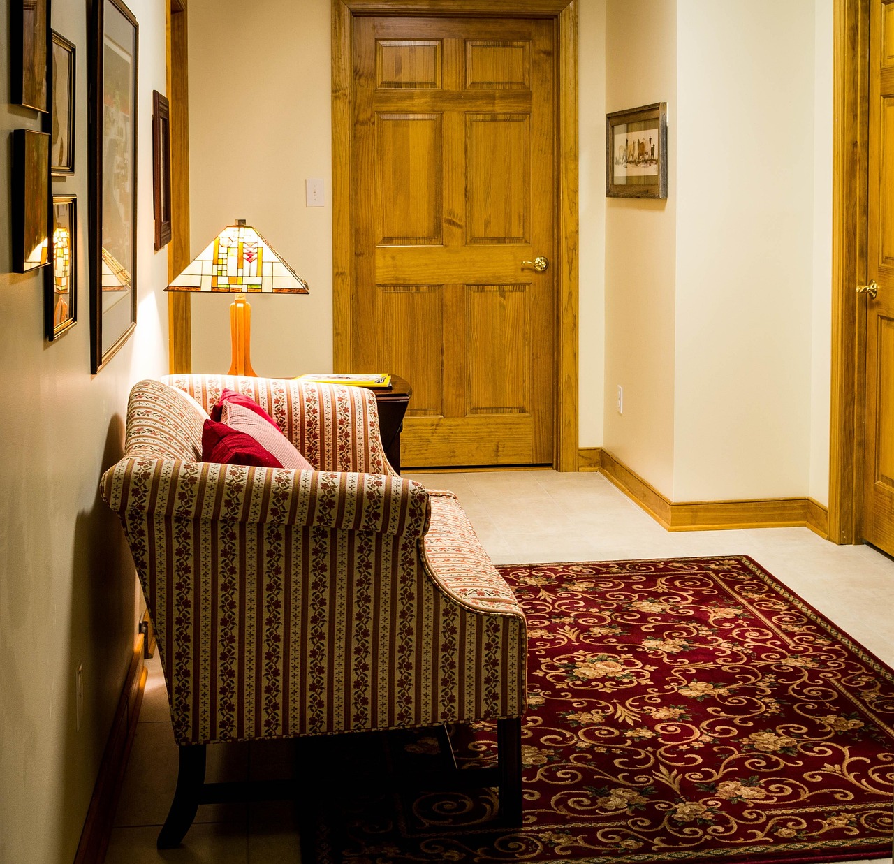 공동현관 바닥, 신발장, 손잡이 청소 꿀팁