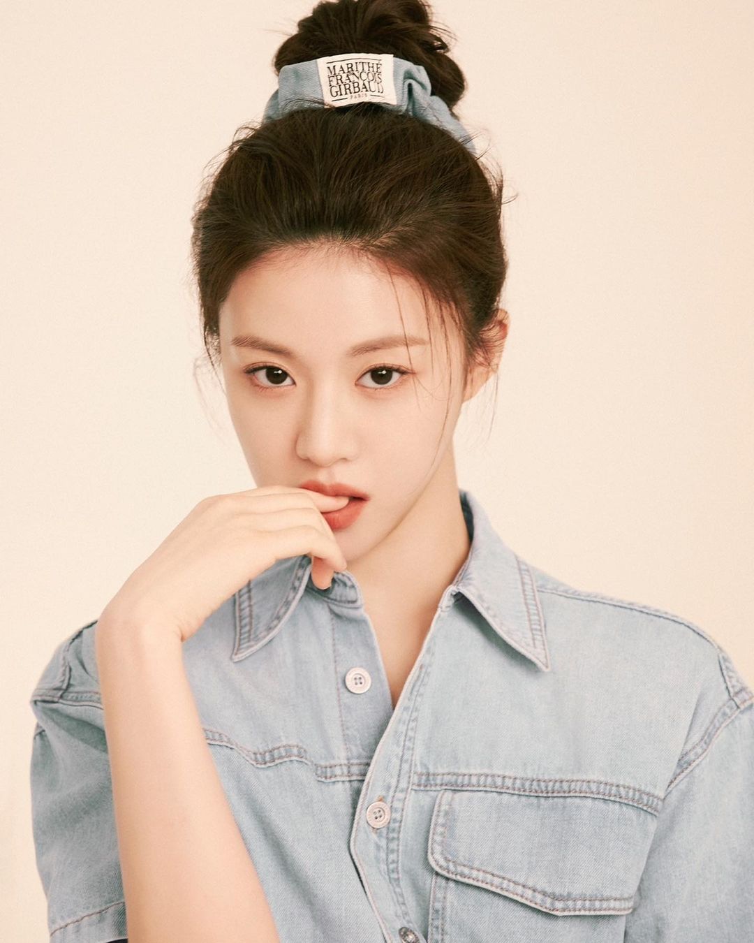 고윤정 마리떼프랑소와저버 화보