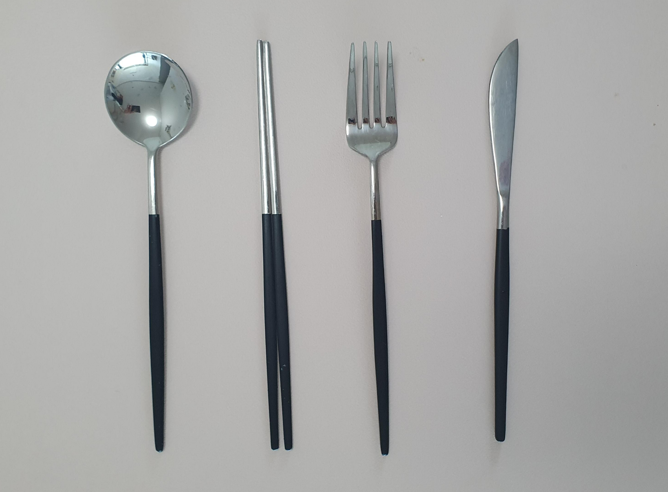 보겐-에펠-커트러리-수저-세트