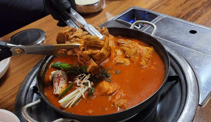 초가뭉텅찌개1