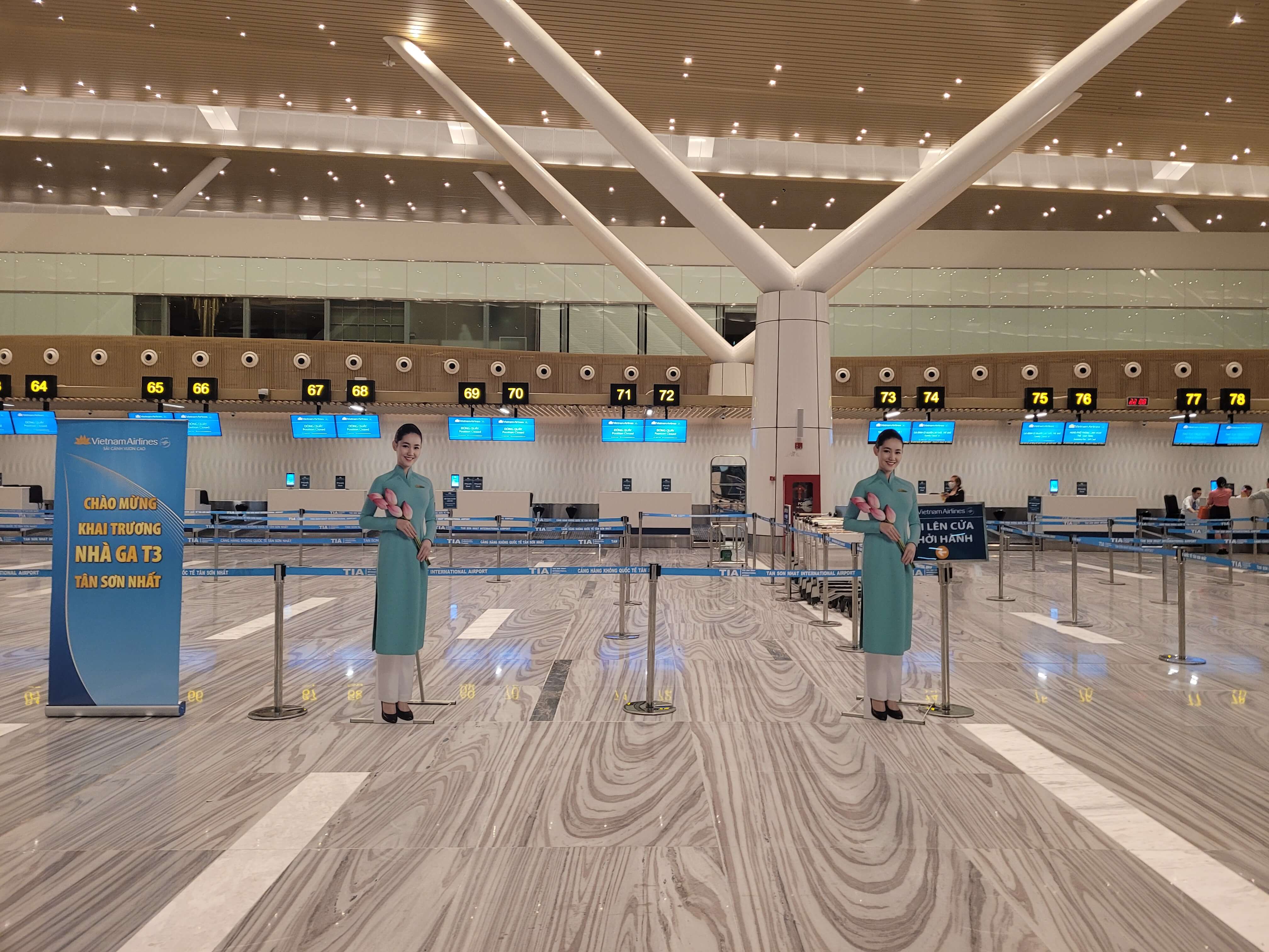 호치민 공항 국내선 3터미널 베트남항공 체크인 데스크 사진