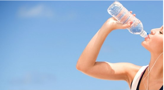 수분부족하면 나타나는 뜻밖의 증상..내몸의 신호