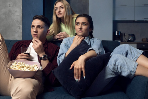 영화보고 있는 사람들