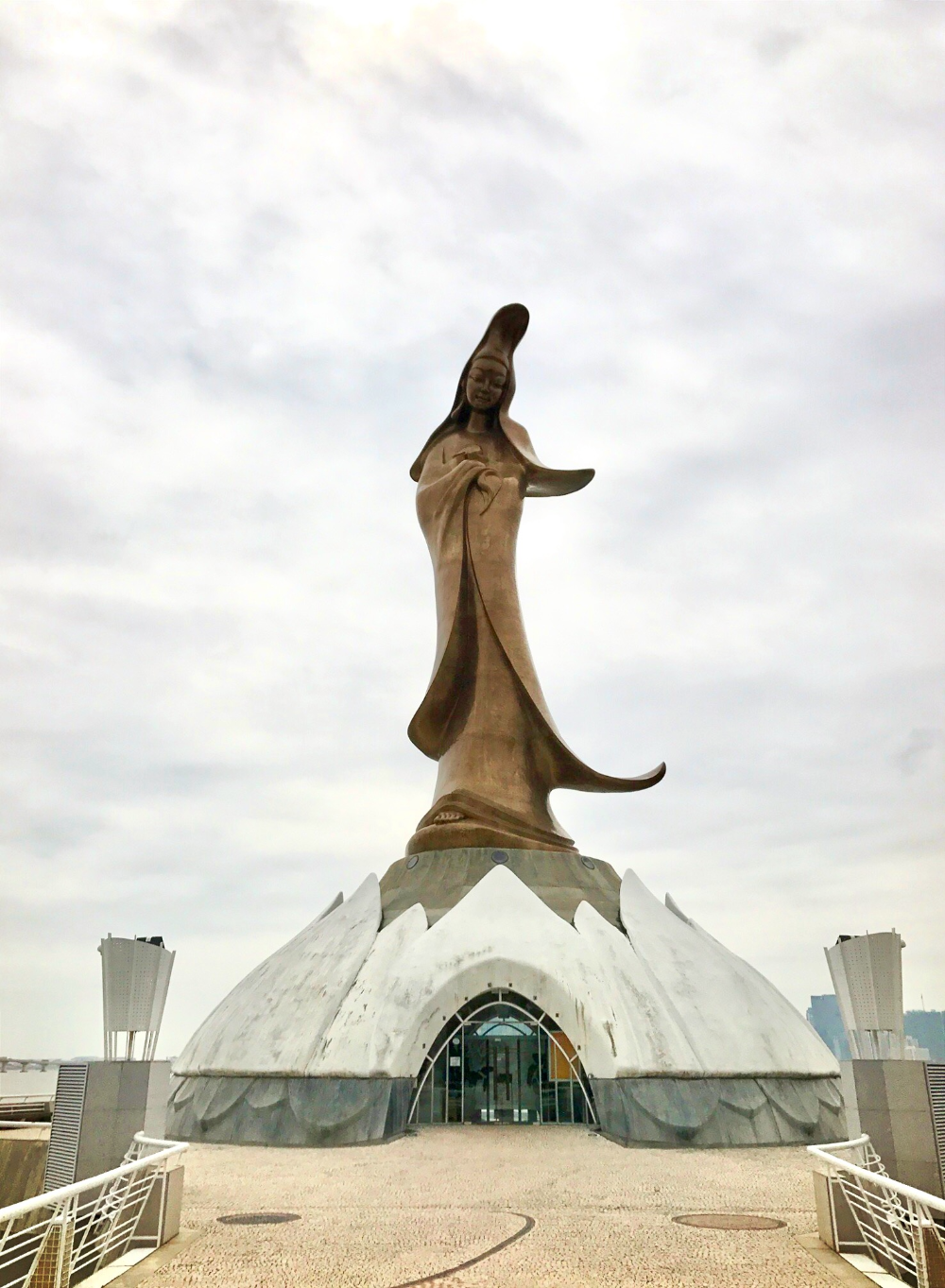 쿤람 세계교회센터