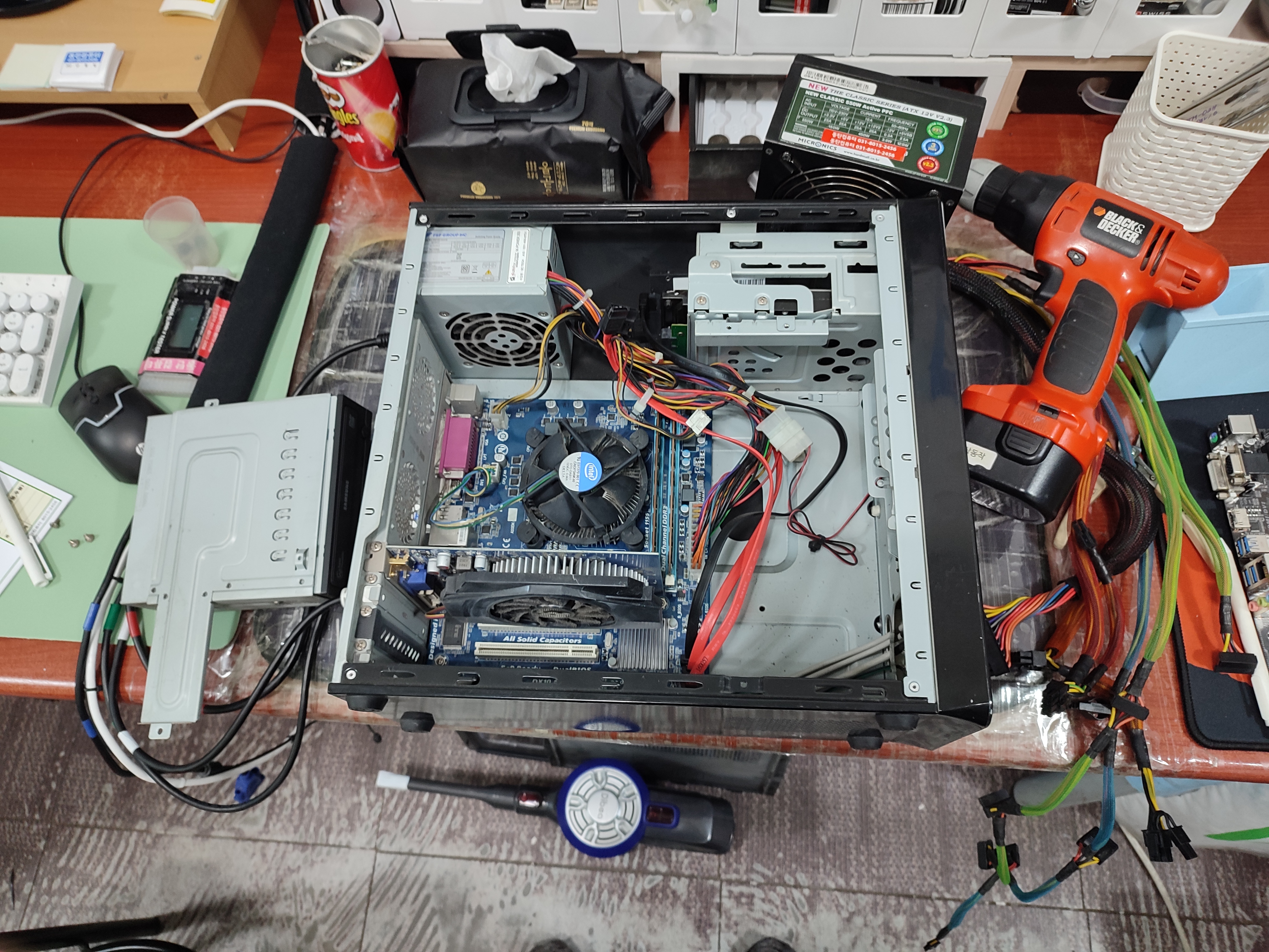 전원 안켜지는 컴퓨터