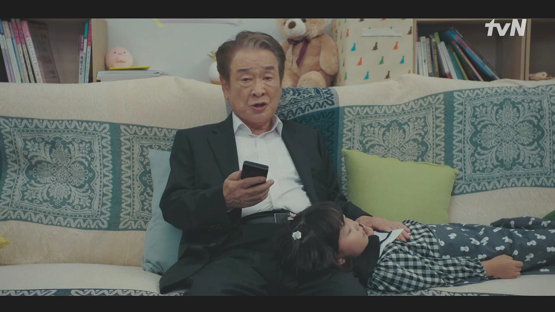 패밀리 드라마 1회 줄거리