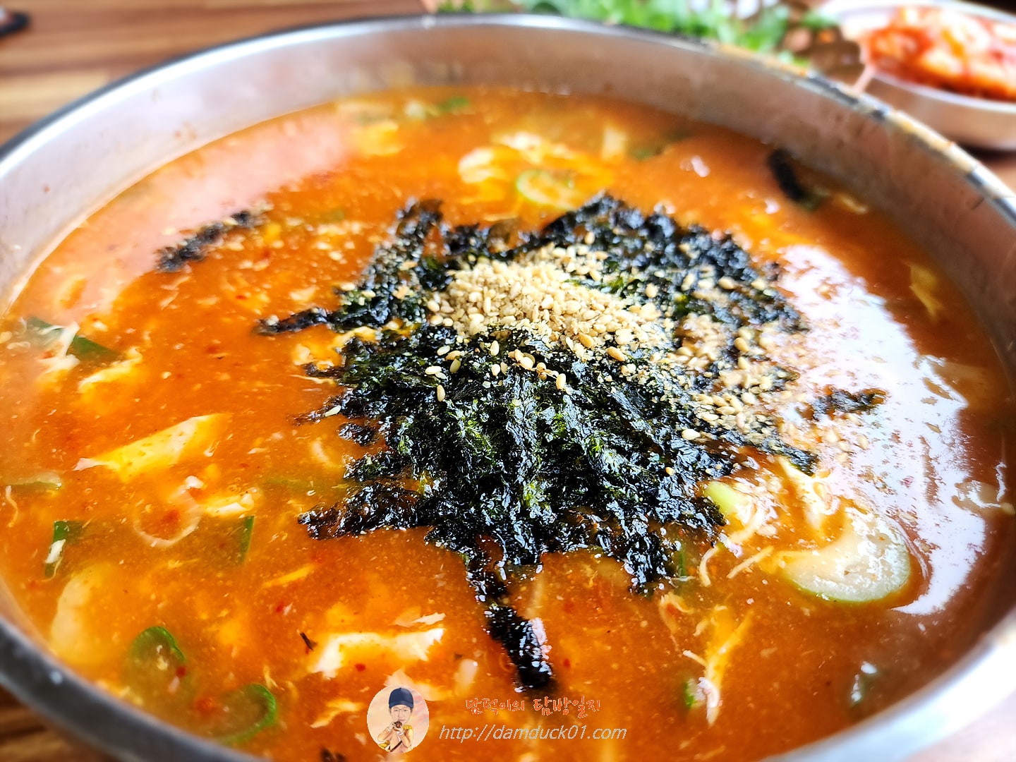 얼큰 칼국수