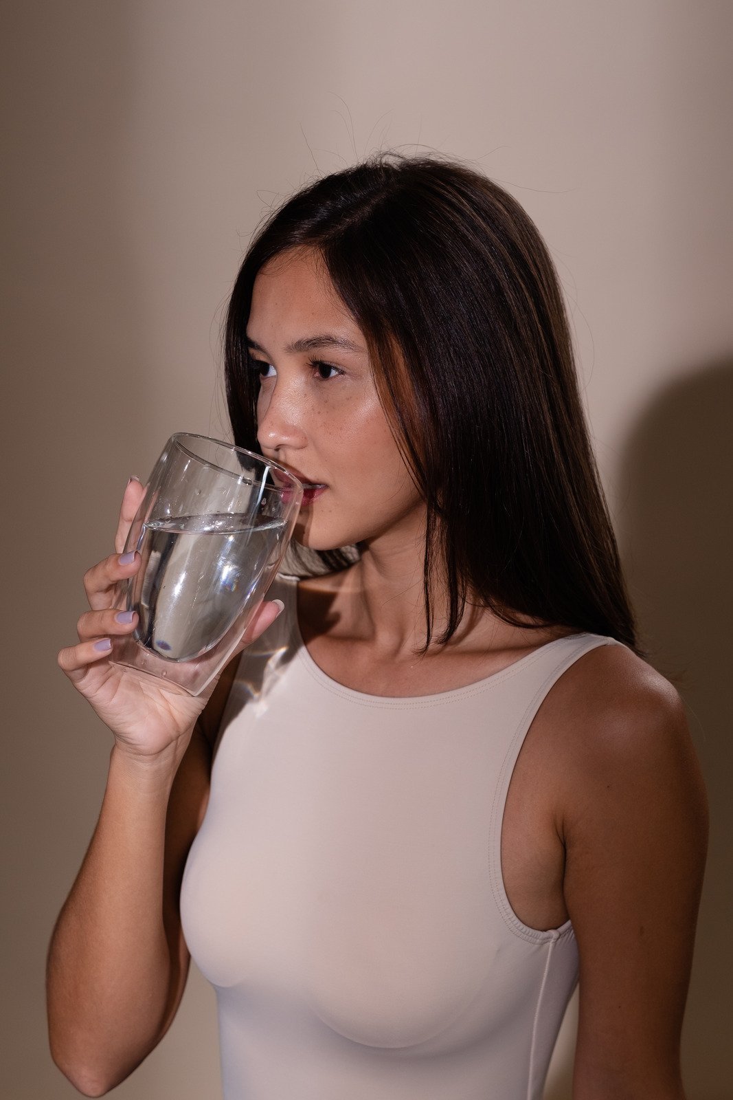 흡연 & 음주가 피부에 미치는 영향 (콜라겐 분해 가속화)