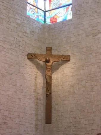 천주교와 개신교 십자가 모양과 의미의 근본적인 차이점 비교 분석_4