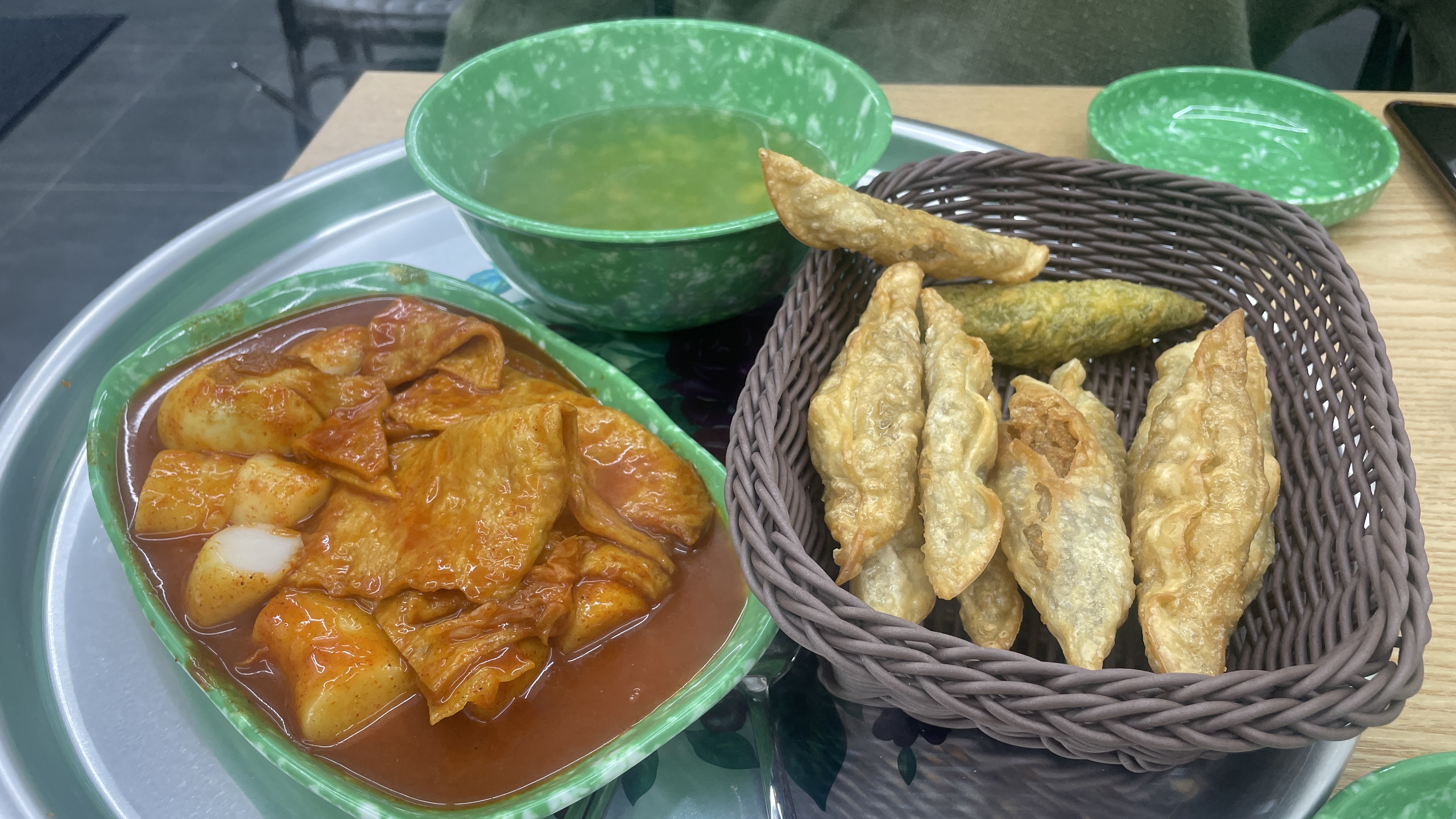 범앗간 한상차림