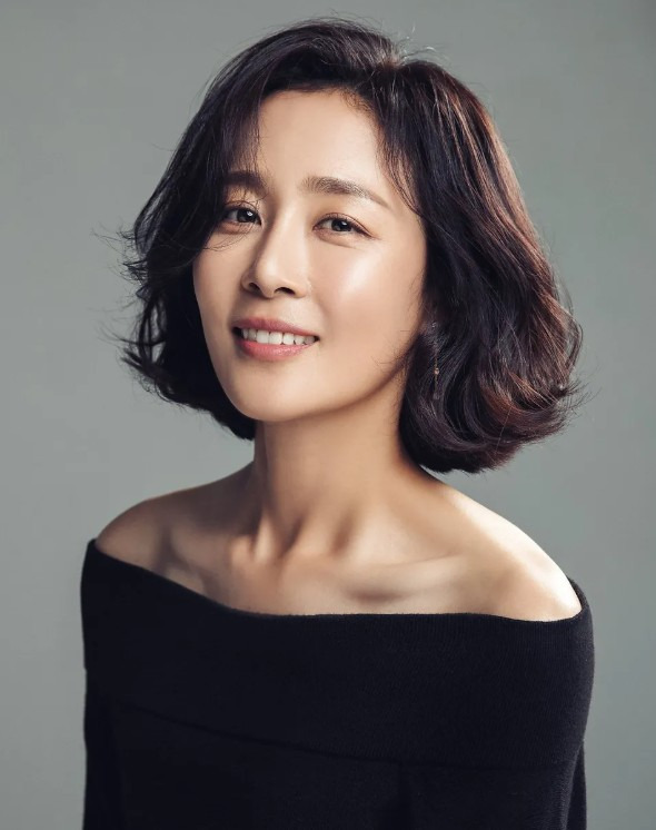 문정희 배우 프로필