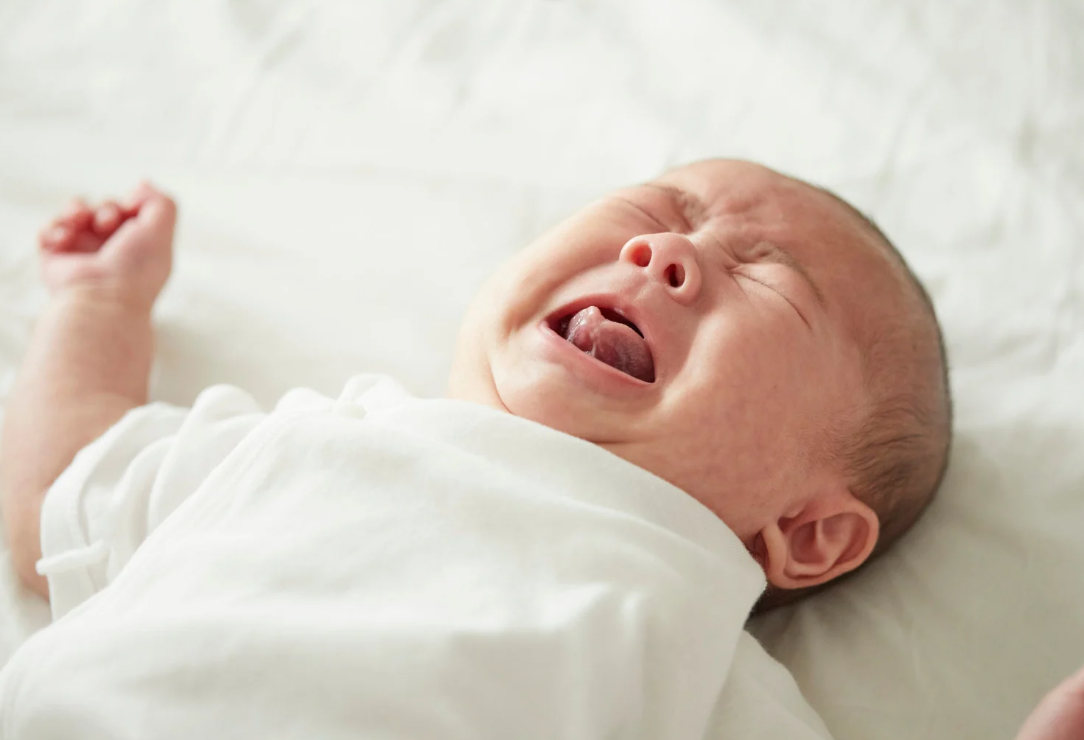 아기 잠투정 주요 원인과 효과적인 수면 안정화 전략 분석