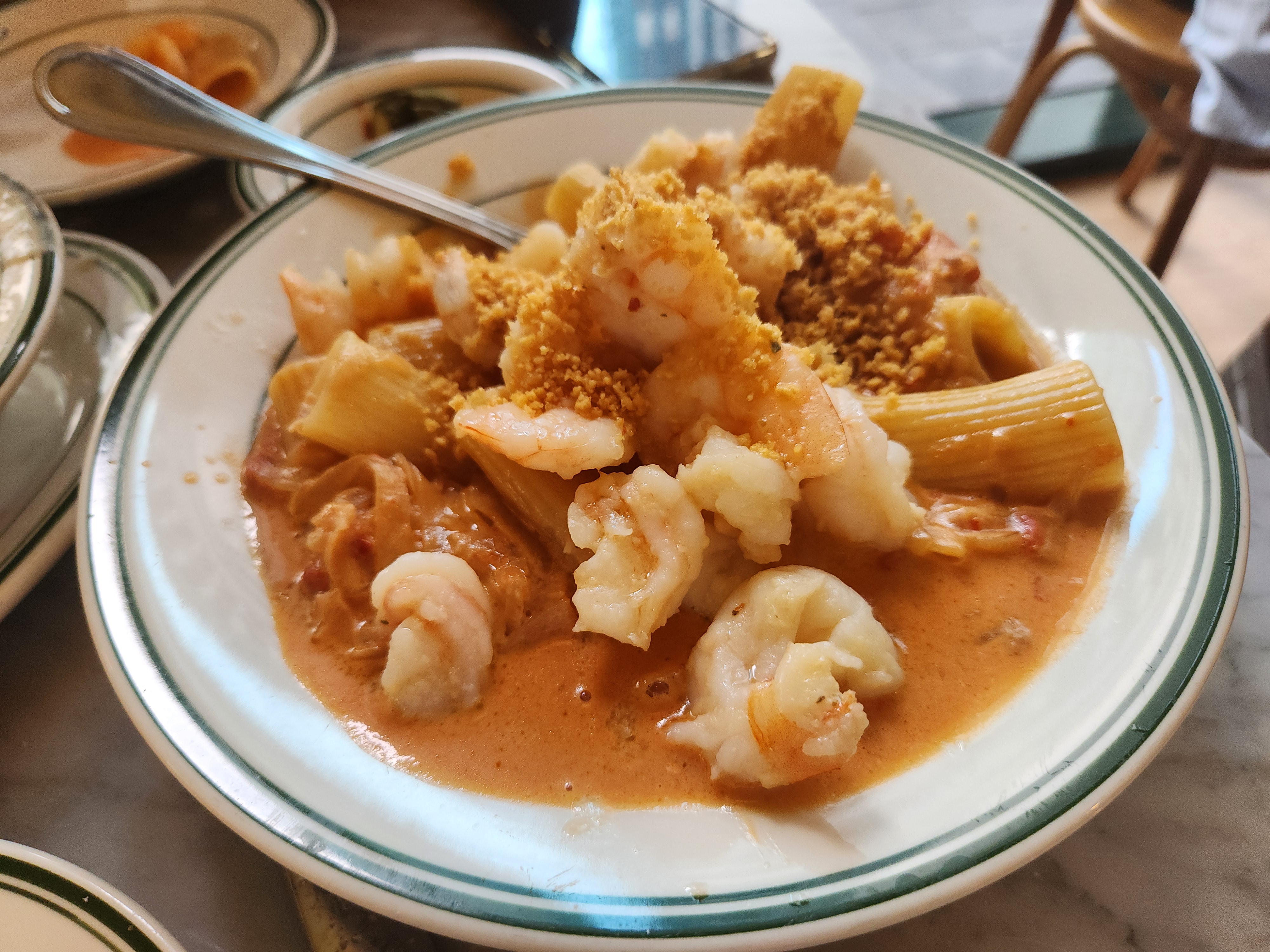 쉬림프 보드카 마카로니