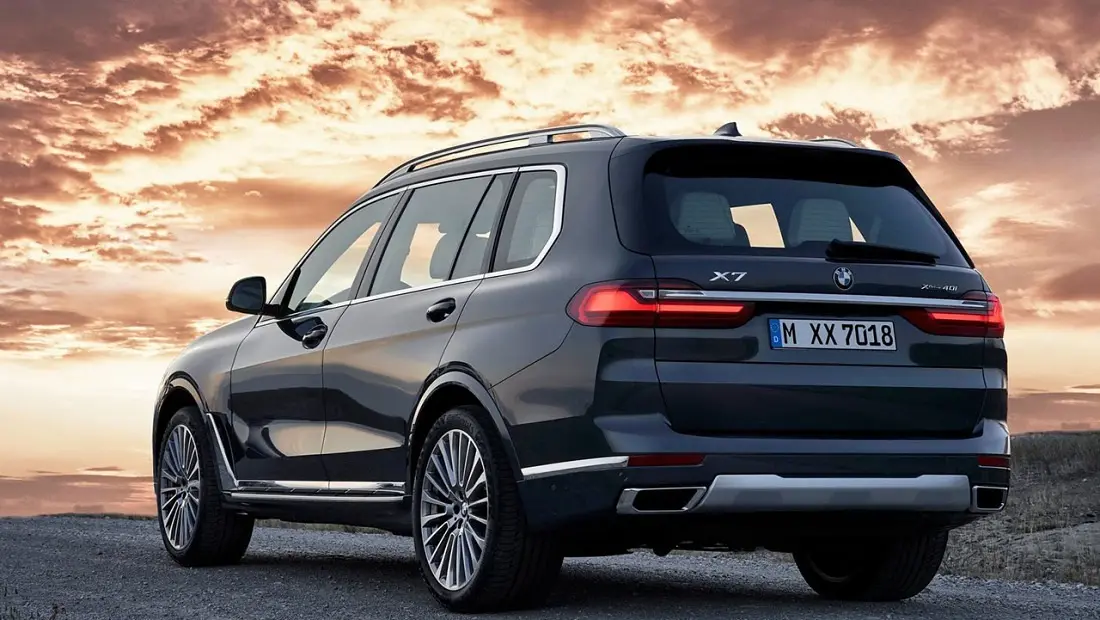 BMW X7 F/L 가격 실구매가 모의견적 제원 옵션 카탈로그 외관 디자인 내부 색상 디자인 인테리어 편의사양 안전사양 총정리