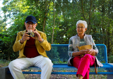 어르신이 웃을수록 치매가 멀어진다? 감정 자극의 중요성