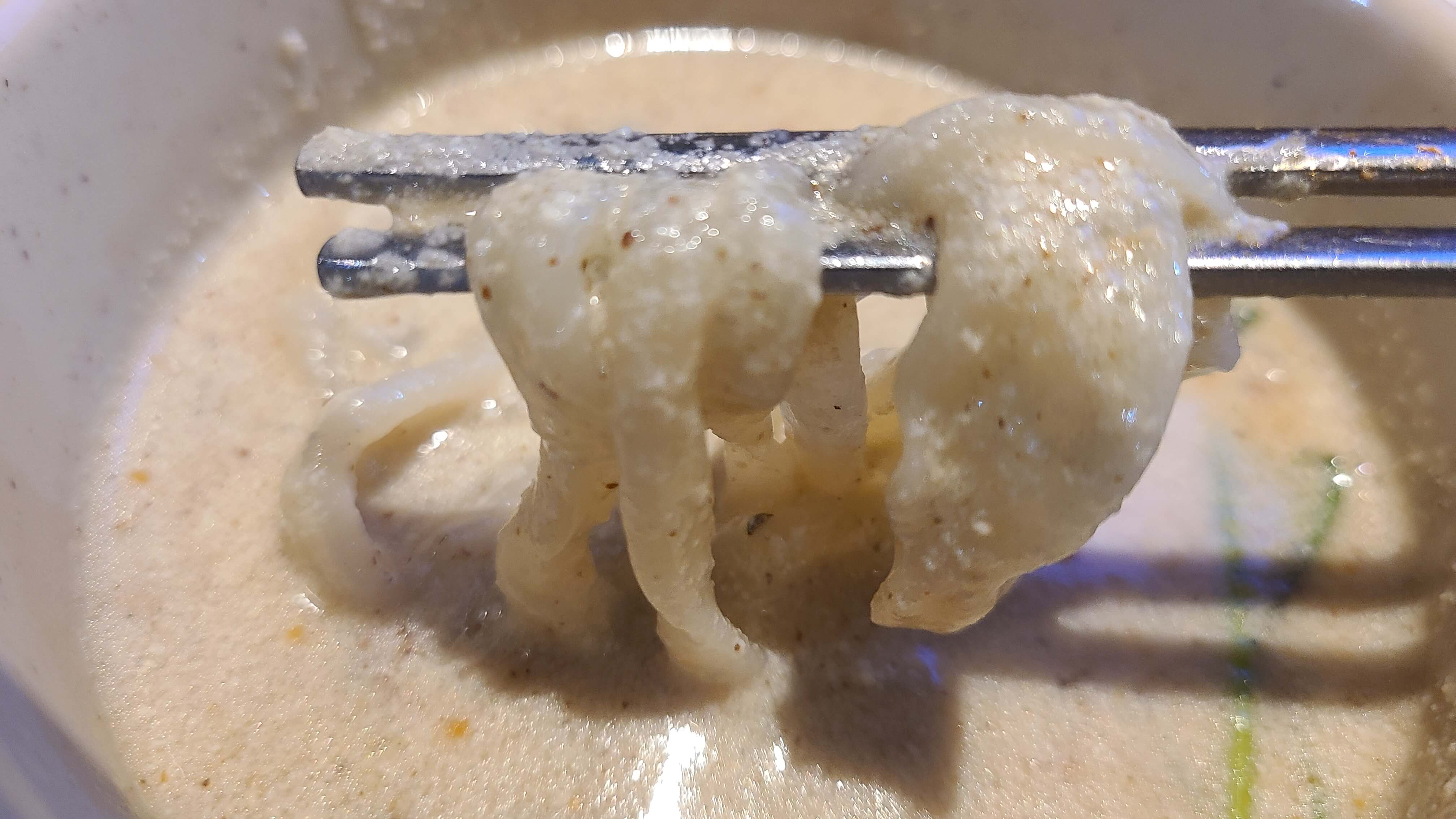 황금족발-들깨칼국수-면