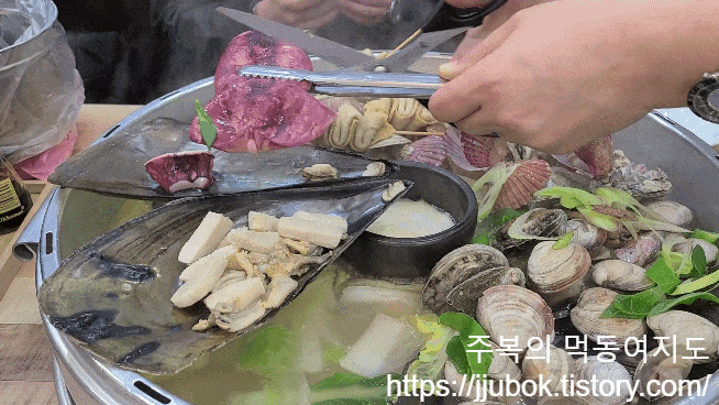 택이네-조개전골-조개전골-손질-2