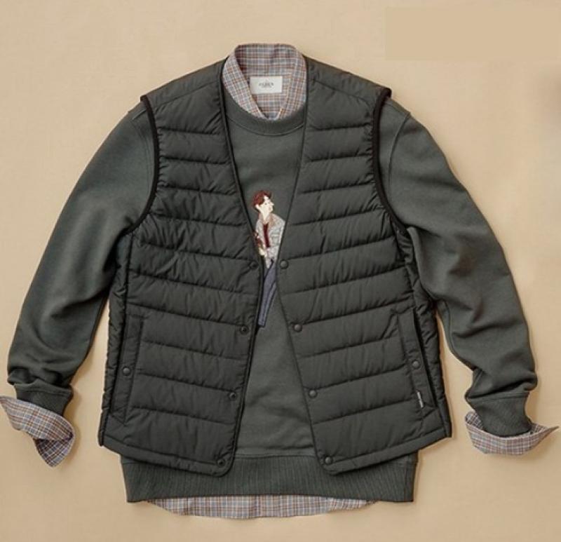 올젠 브이넥 구스 경량 패딩 조끼 ZOZ4VP1303