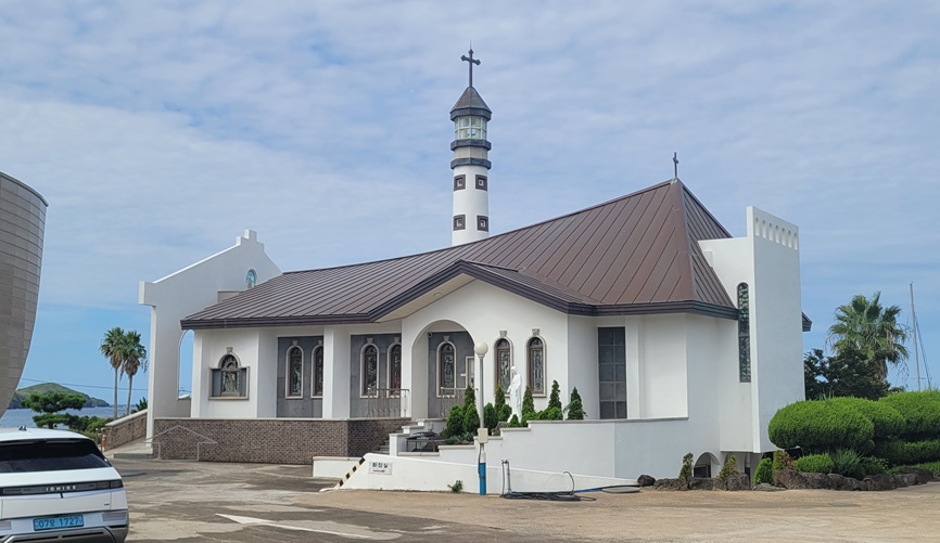 제주교구 용수성지 (성 김대건 안드레아 신부 표착 기념성지성당)